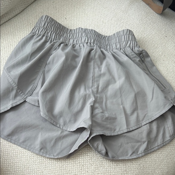 Size S Gray Women's Athletic Shorts - Picture 1 of 5